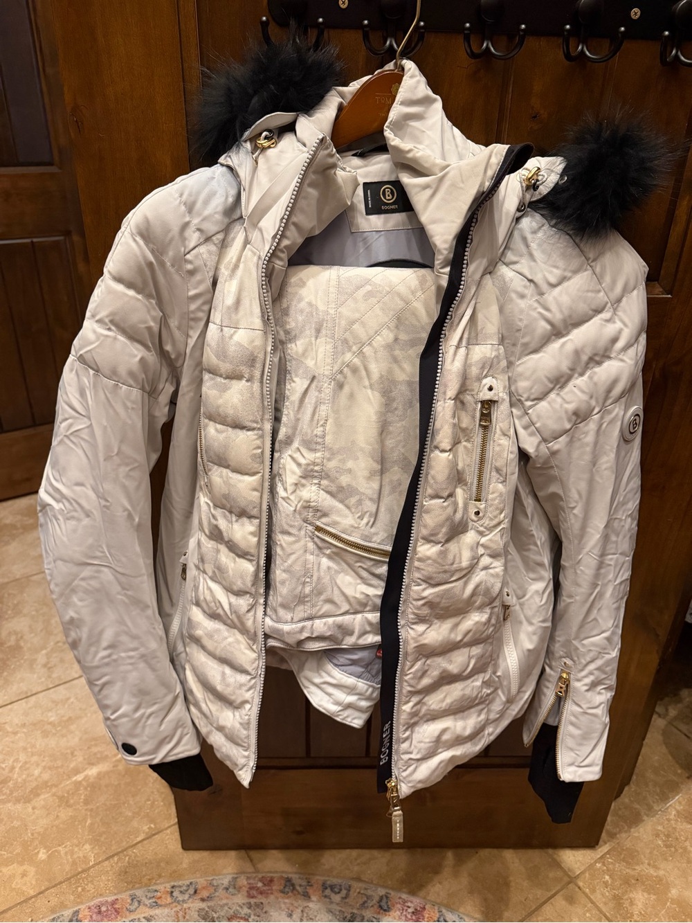 BOGNER Women’s Gray Camo Ski Jacket sz12 + Pants sz10 Set | Fur Hood |